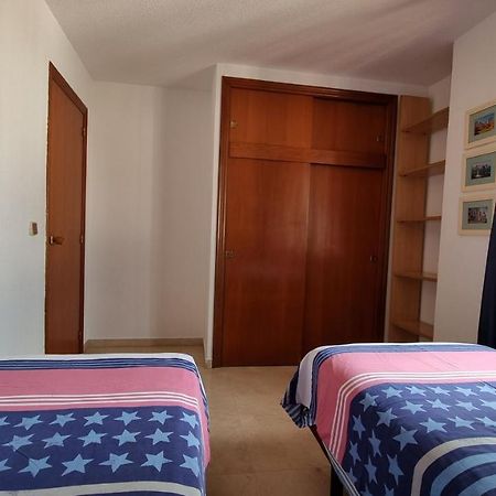 Atico Con Terraza Y 2 Habitaciones En Casco Antiguo Μπένιντορμ Εξωτερικό φωτογραφία