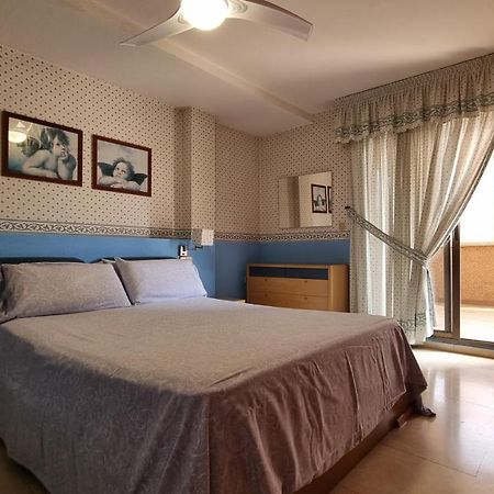 Atico Con Terraza Y 2 Habitaciones En Casco Antiguo Μπένιντορμ Εξωτερικό φωτογραφία