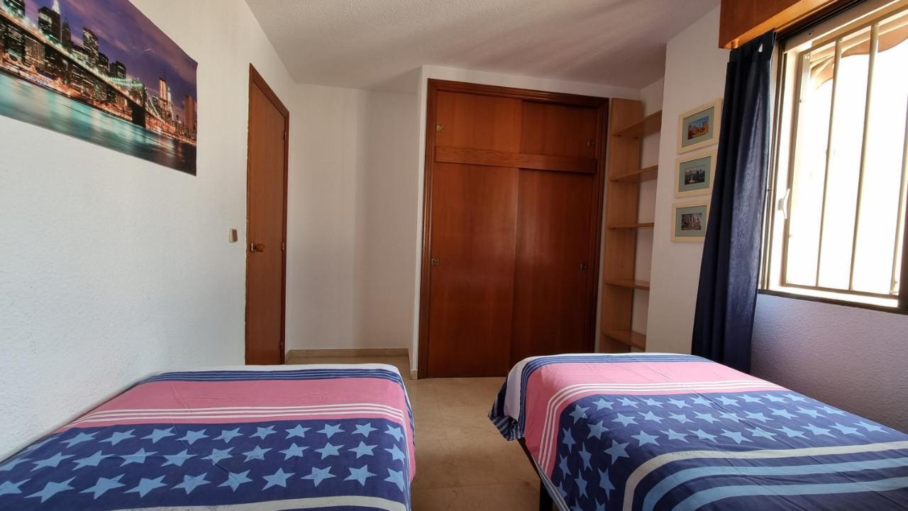 Atico Con Terraza Y 2 Habitaciones En Casco Antiguo Μπένιντορμ Εξωτερικό φωτογραφία