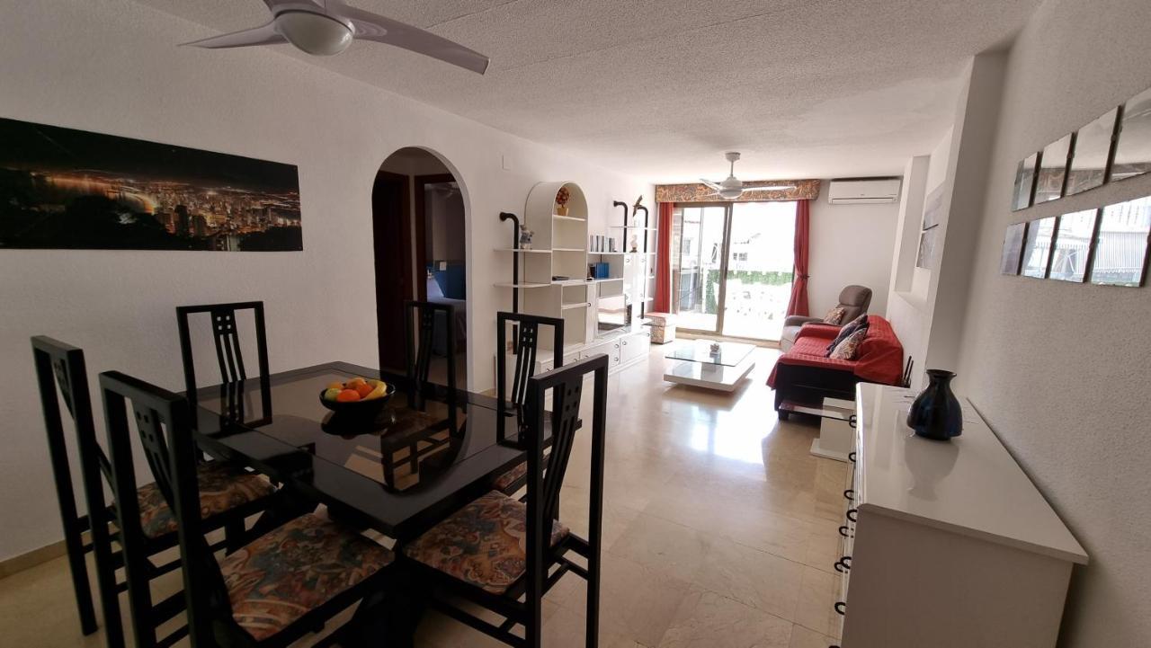 Atico Con Terraza Y 2 Habitaciones En Casco Antiguo Μπένιντορμ Εξωτερικό φωτογραφία