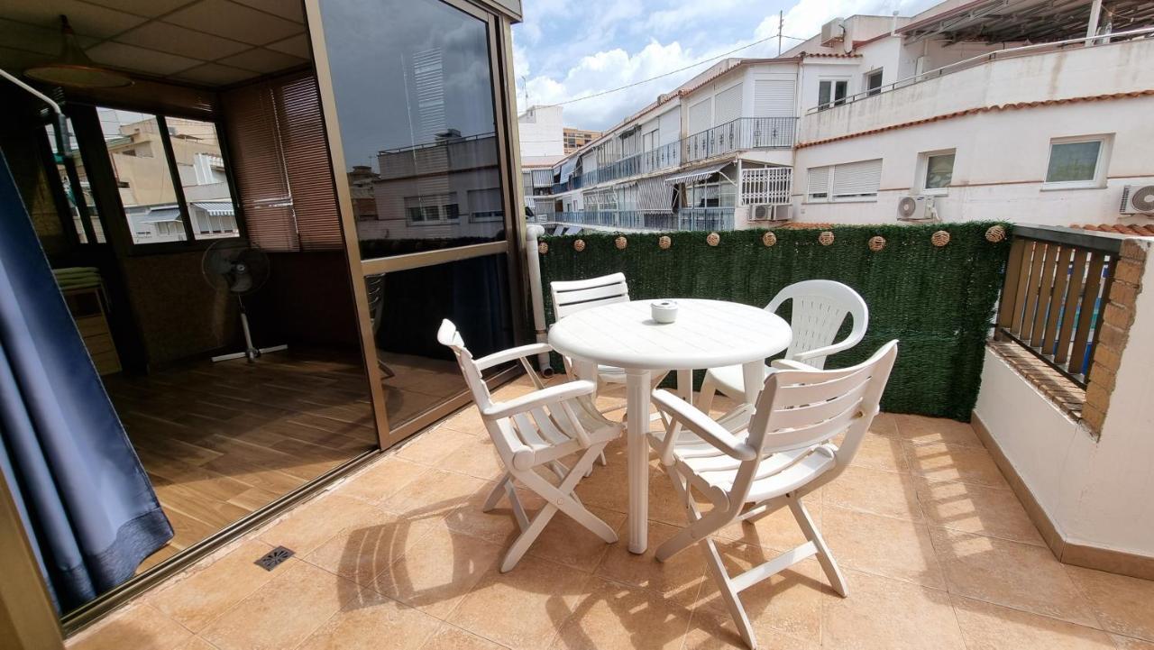 Atico Con Terraza Y 2 Habitaciones En Casco Antiguo Μπένιντορμ Εξωτερικό φωτογραφία